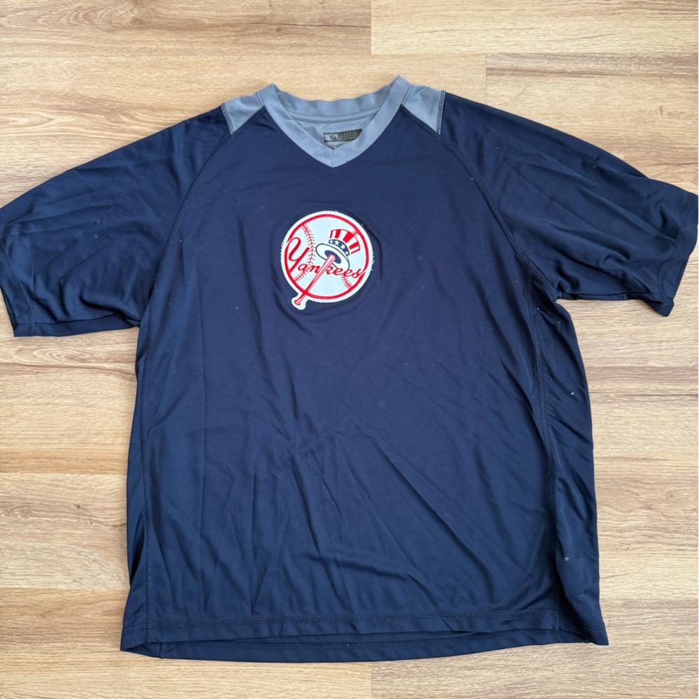 New York Yankees Navy and Gray Sports TrueFan Tee